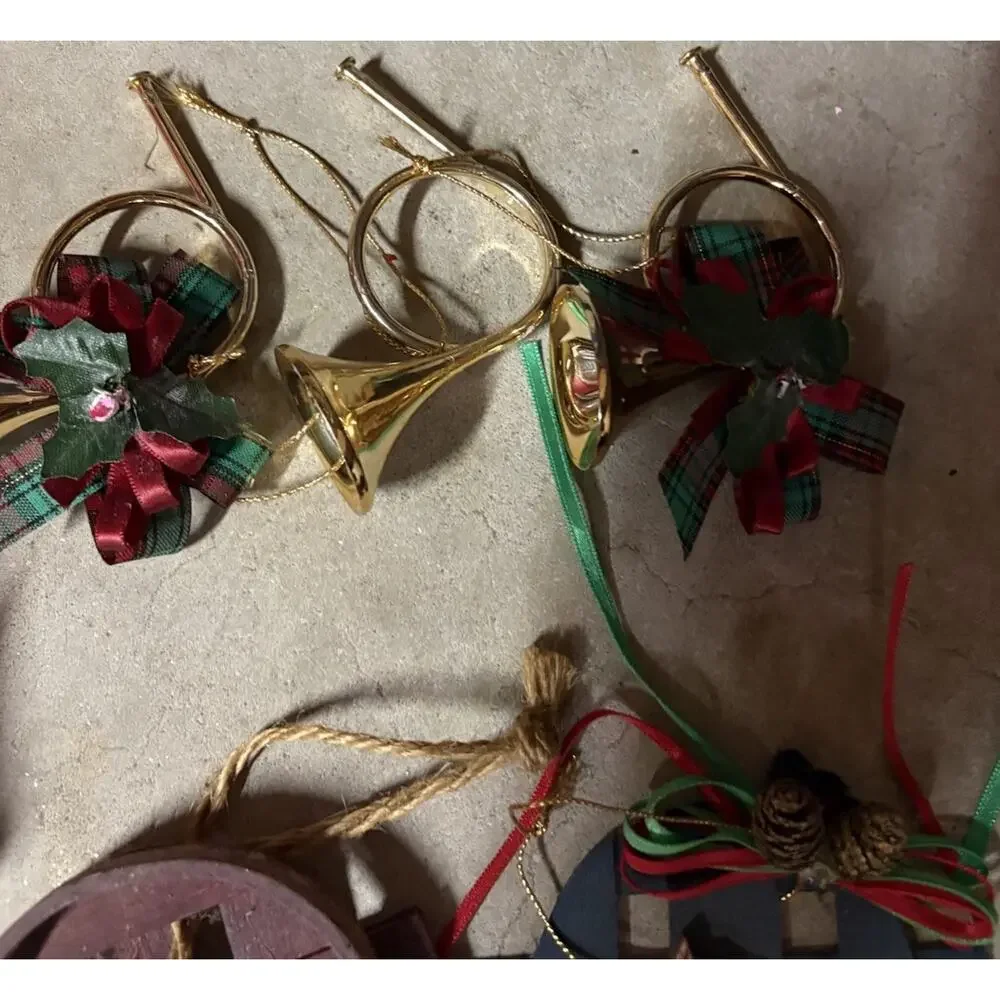 Vintage Wooden Christmas Ornaments Horns Bird Nest Baskets Brooms Stocking